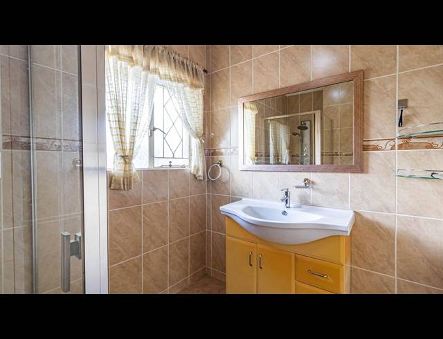 4 BEDROOM HOUSE FOR SALE IN MONDEOR